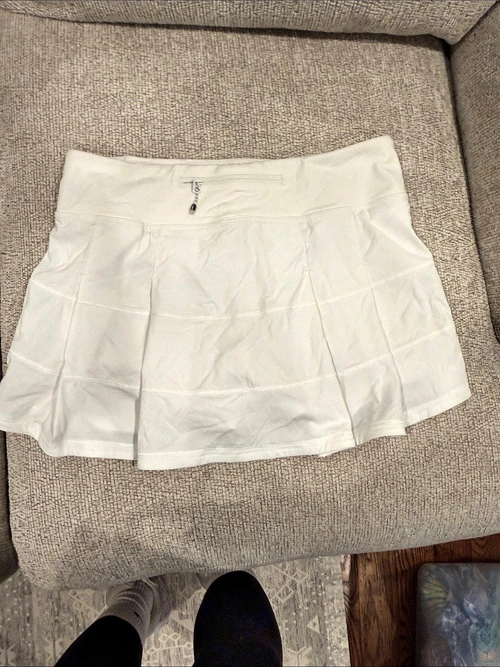 lululemon Pace Rival Skirt White Size 6 regular